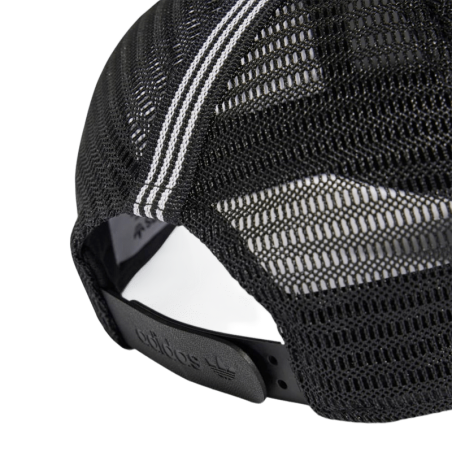 CURVED TRUCKER