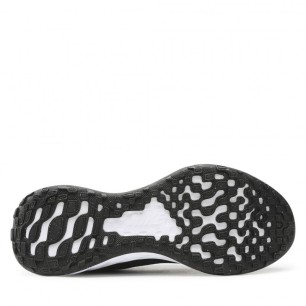 Nike Revolution 6 NN