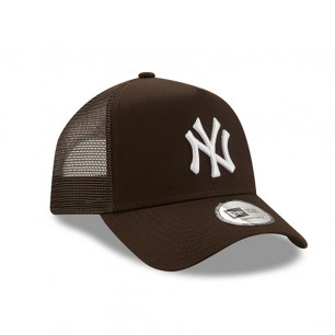 New Era Essential New York Yankees League Trucker