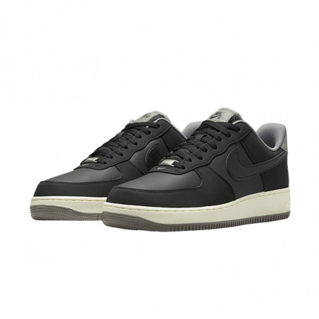 Nike AIR FORCE 1 '07 LV8