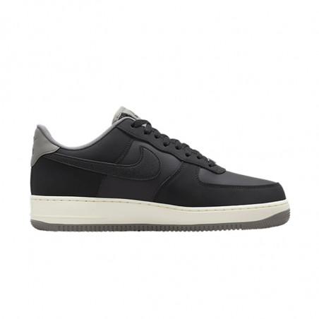 Nike AIR FORCE 1 '07 LV8