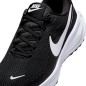 NIKE REVOLUTION 8 NIKE REVOLUTION 8