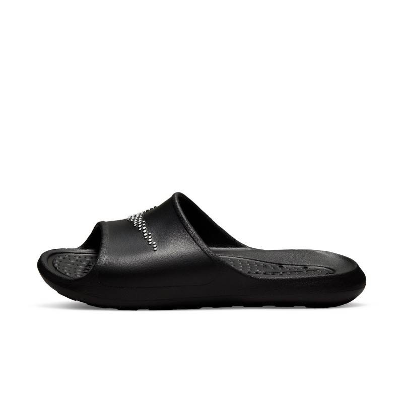 NIKE VICTORI ONE SHOWER NIKE VICTORI ONE SHOWER